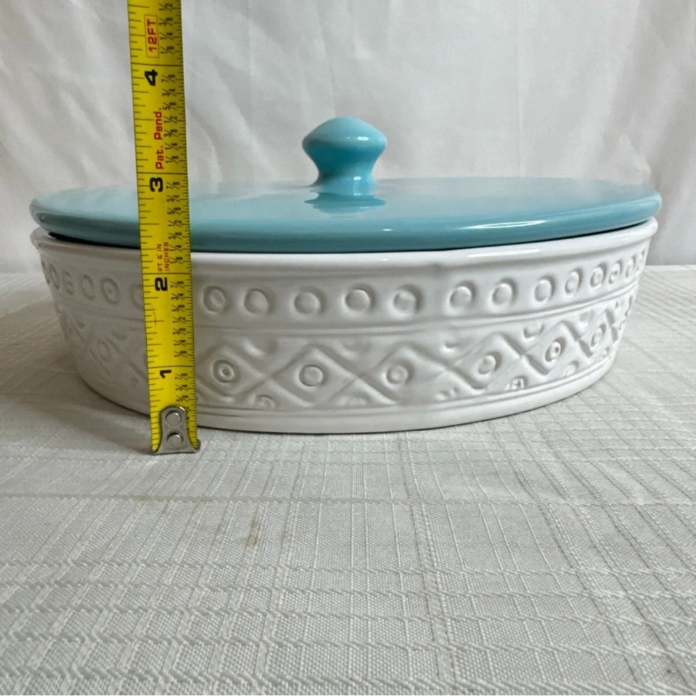 Crate and Barrel Tiago Ceramic Covered Dish Tortilla Server with Blue Lid EUC